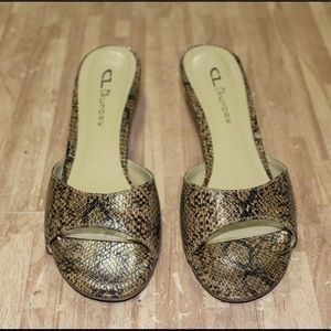 Snake Print Short heels 7.5